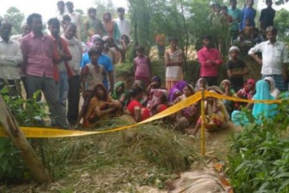 खुले बाल व पेटीकोट में महिला को चुड़ैल समझ की हत्या, पूरा मामला है हैरान करने वाला