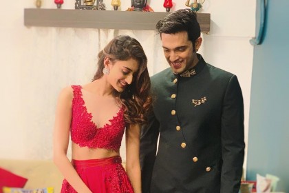 Kasautii Zindagii kay की प्रेरणा यानी Erica Fernandes का Hot अंदाज़, Parth Samthaan का ये Look करेगा दीवाना