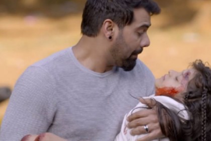 Kumkum Bhagya 23 Nov Episode: कियारा के एक्सीडेंट से घबराए अभि-प्रज्ञा, तन्नु ने रची ये साजिश