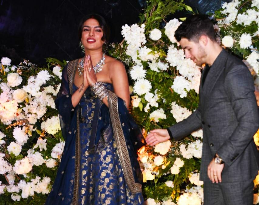 Priyanka chopra-Nick jonas Reception: पहले रिसेप्शन में यूं आए नजर, जरा देखिए तो देसी गर्ल की ये जोड़ी