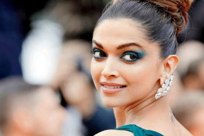 Deepika Padukone B’Day: आज है दीपिका का जन्मदिन, 10 तस्वीरों में देखें बर्थडे गर्ल का ग्लैमरस लुक