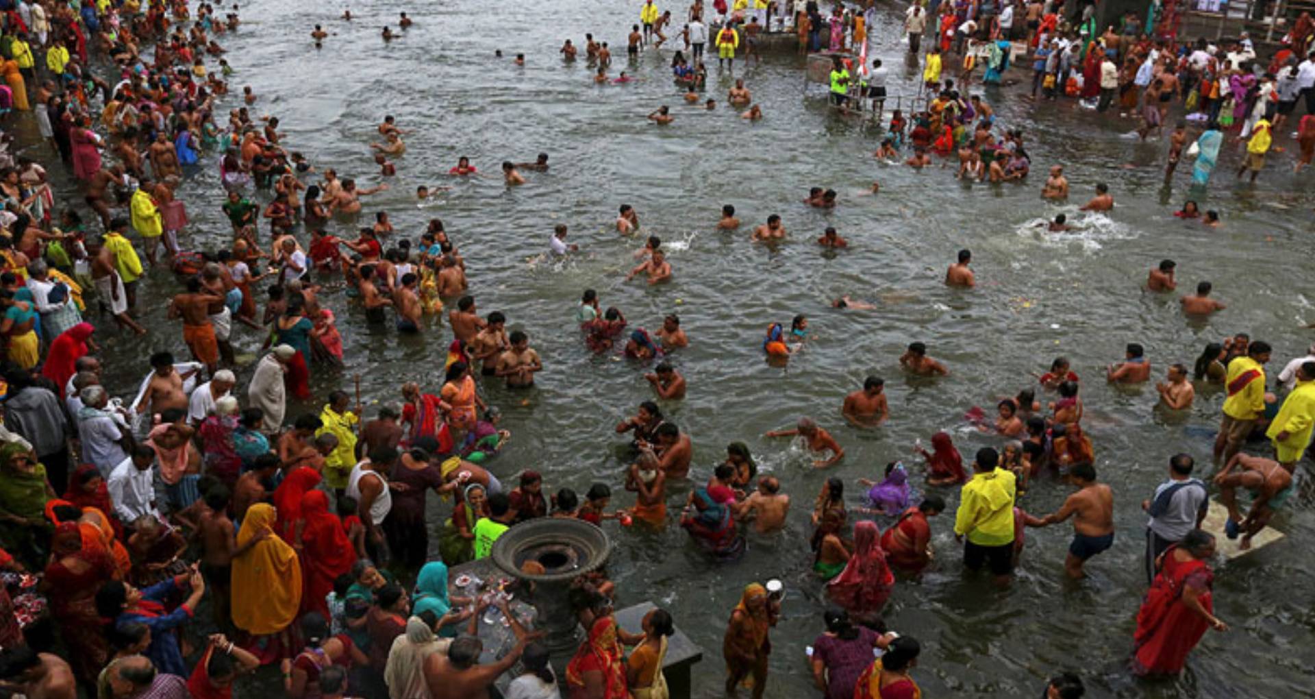 Kumbh Mela 2019: मकर संक्रांति के दिन शाही स्नान से धुलते हैं पूर्वजों के पाप,  जाने क्या कहा गया है शास्त्रों में