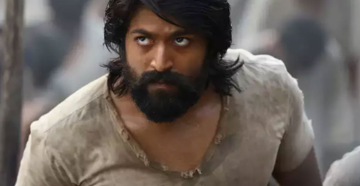 KGF फिल्म के एक्टर यश की बड़ी मुश्किलें, घर में पड़ी इनकम टैक्स की रेड