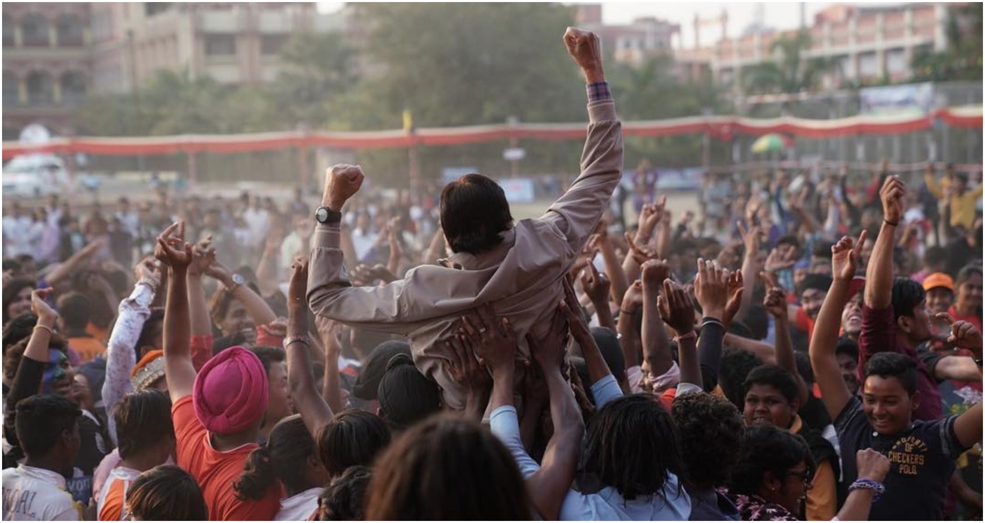 झुंड में भी दिखा महानायक अमिताभ बच्चन का सलीका लुक, इस दिन होगी बिग बी की फिल्म रिलीज 