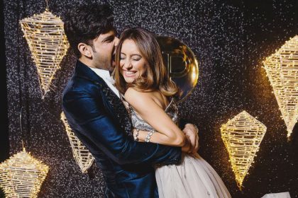 Karan Kundra Anusha Dandekar Jhacaaash Quiz Show Facebook Pinkvilla Kubra Sait