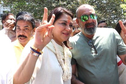 Sanjay Dutt Lok Sabha Election 2019 Sister Priya Dutt