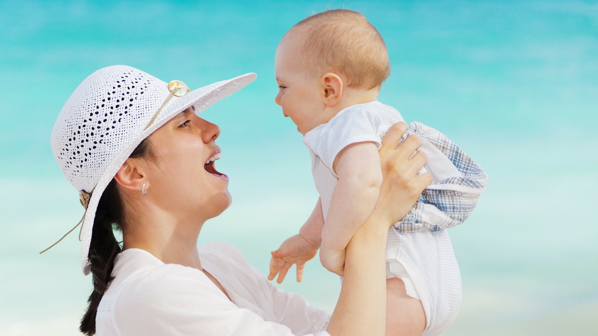 Baby Care Tips: पहली बार मॉम बनी महिलाएं बच्चे की अच्छी सेहत के लिए फॉलो करें ये 5 जरूरी टिप्स