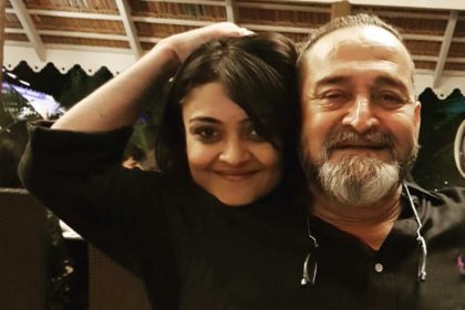 Mahesh Manjrekar With Daughter Ashwami Manjrekar