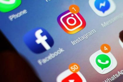 WhatsApp Facebook Instagram down users face technical issues across the world problem resolved