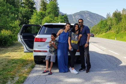 Ajay devgn with family and Car