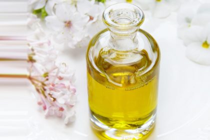 Use this hair oil and say good bye to Hair Fall Dandruff and Grey Hair problem