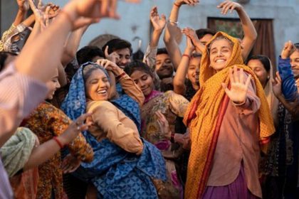 Saand Ki Aankh Movie Trailer release Taapsee Pannu Bhumi Pednekar Viineet Kumar Singh