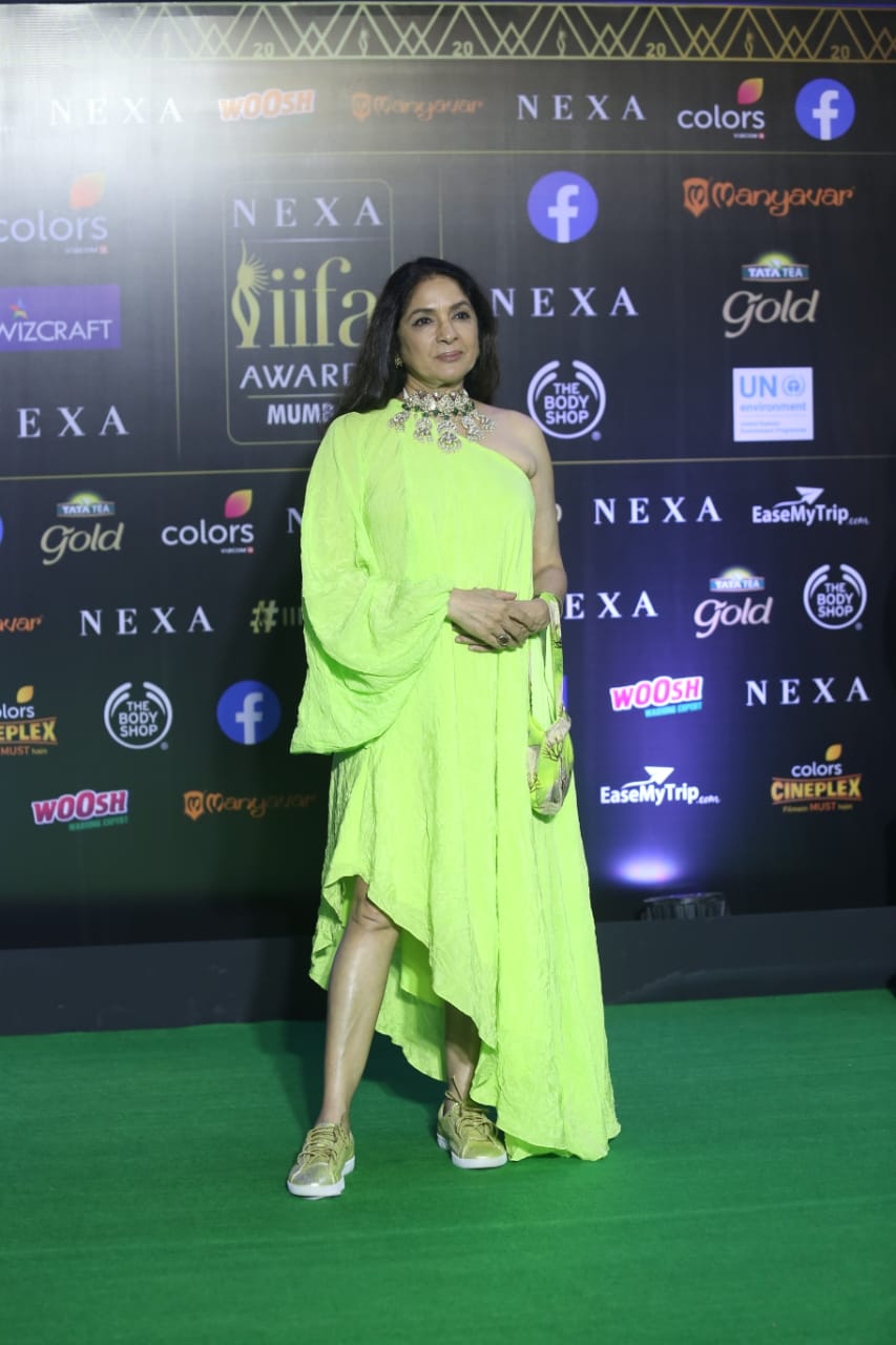 Neena Gupta Look