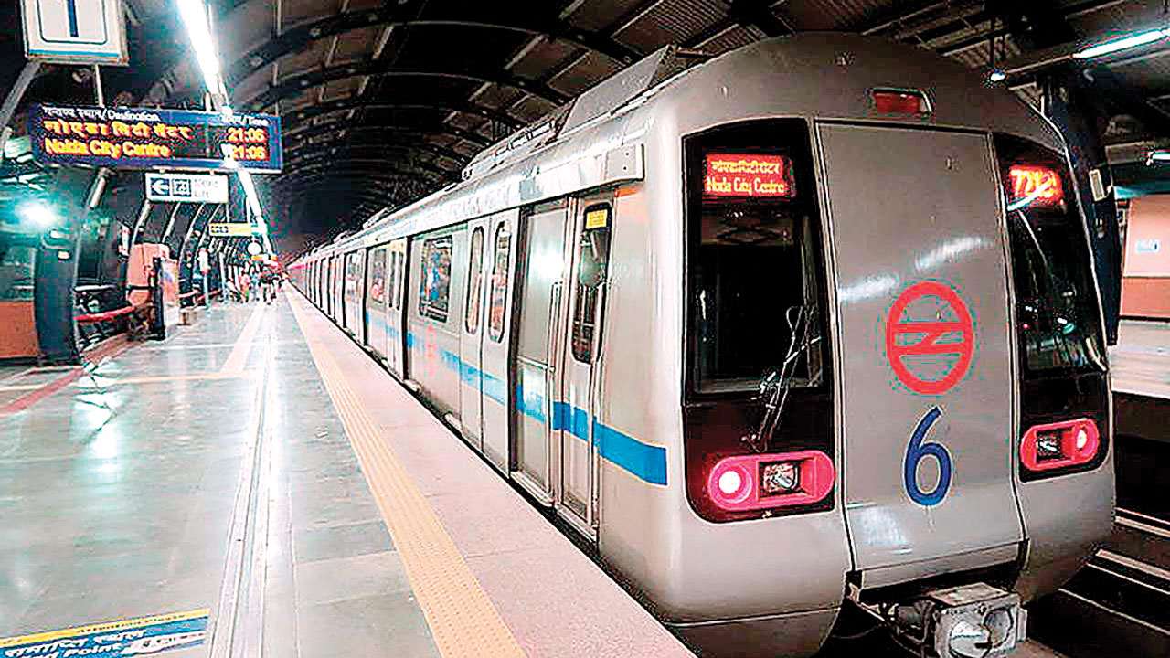 Delhi Metro Services on Republic Day: घर से निकलने से पहले पढ़ लें ये खबर, जानिए दिल्ली मेट्रो का समय