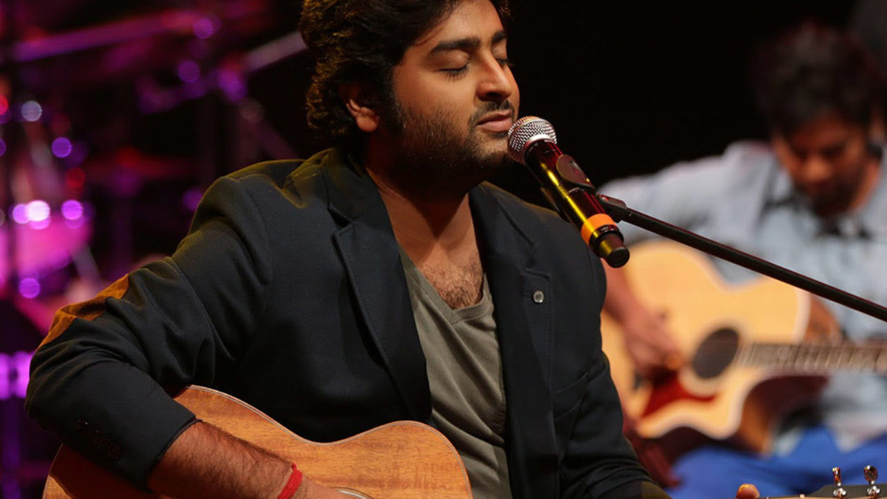 Arijit Singh Birthday: बॉलिवुड के मशहूर सिंगर अरिजीत सिंह ने फिल्म आशिकी 2 के हिट गानों के बाद छाए दिलों में