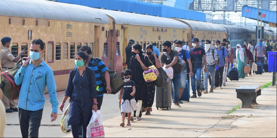 रेल मंत्रालय ने जारी की नई गाइडलाइंस, ‘श्रमिक स्पेशल ट्रेन’ से सफर करने वालों को इन नियमों का करना होगा पालन