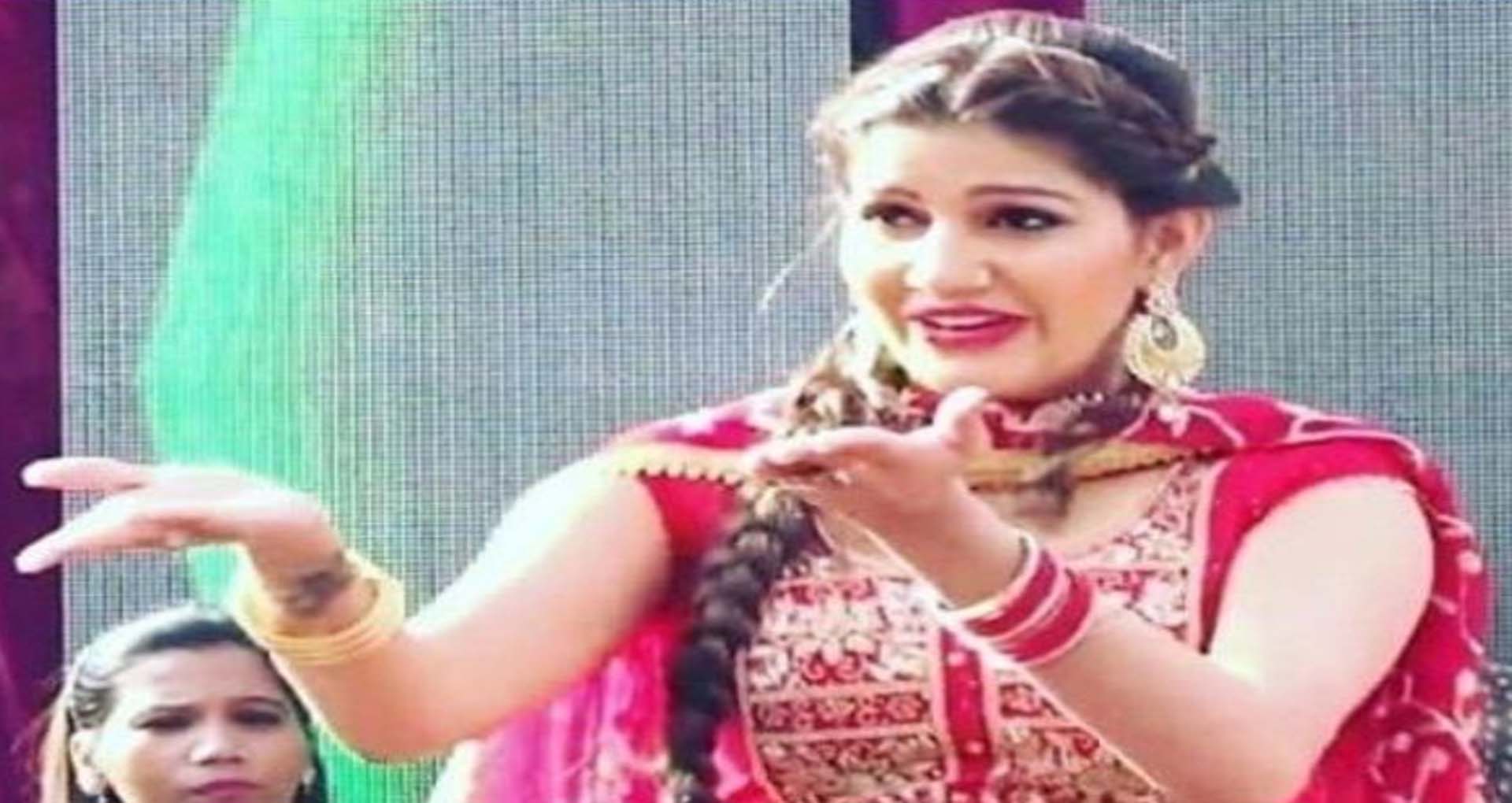 Sapna Choudhary Video: सपना चौधरी के गाने ‘भरतार’ इंटरनेट पर मचाई धूम! देखें वीडियो