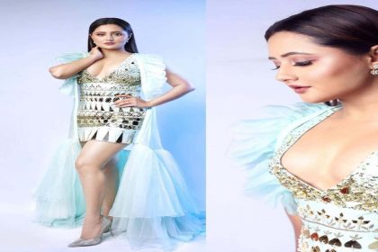 Rashami Desai Photoshoot: शिमरी शॉर्ट ड्रेस में रश्मि देसाई ने ढाया कहर! फ्लॉन्ट किया ग्लैमरस लुक