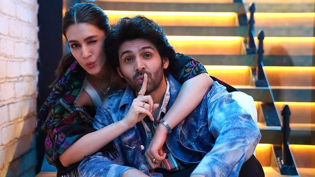 Kriti Sanon With Kartik Aryan