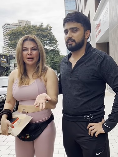  Rakhi Sawant with Roshina Delavari