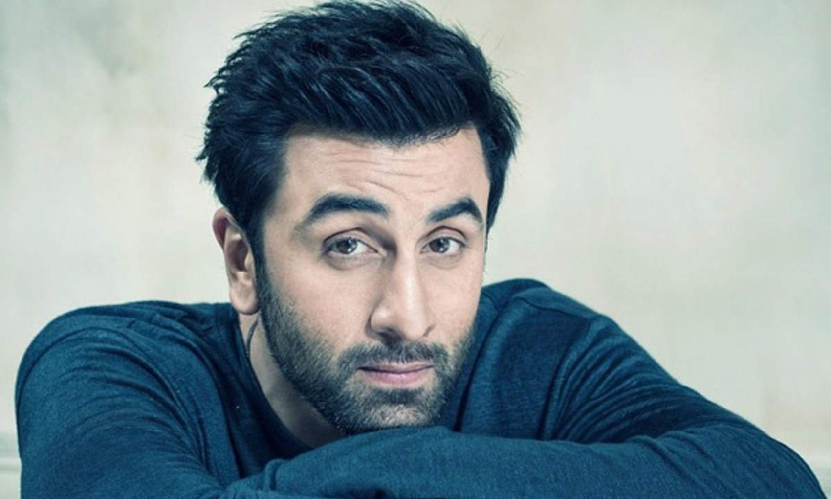 HBD Ranbir Kapoor: बीफ है पसंद, गर्लफ्रेंड संग धोखा, पाकिस्तानी एक्ट्रेस संग पी सिगरेट, विवादों से है रिश्ता