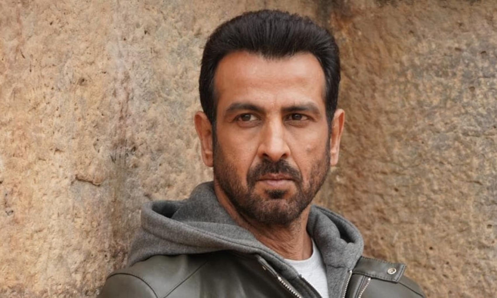 HBD Ronit Roy: जब जेब में थे बस छह रुपये और चल दिए एक्टर बनने, होटल में की साफ-सफाई और धोने पड़े बर्तन