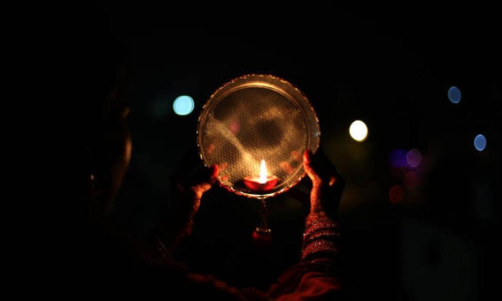 Karwa Chauth 2022: इस साल नव-विवाहित महिलाऐं नहीं रख पाएंगी व्रत? जानें वायरल खबर की सच्चाई